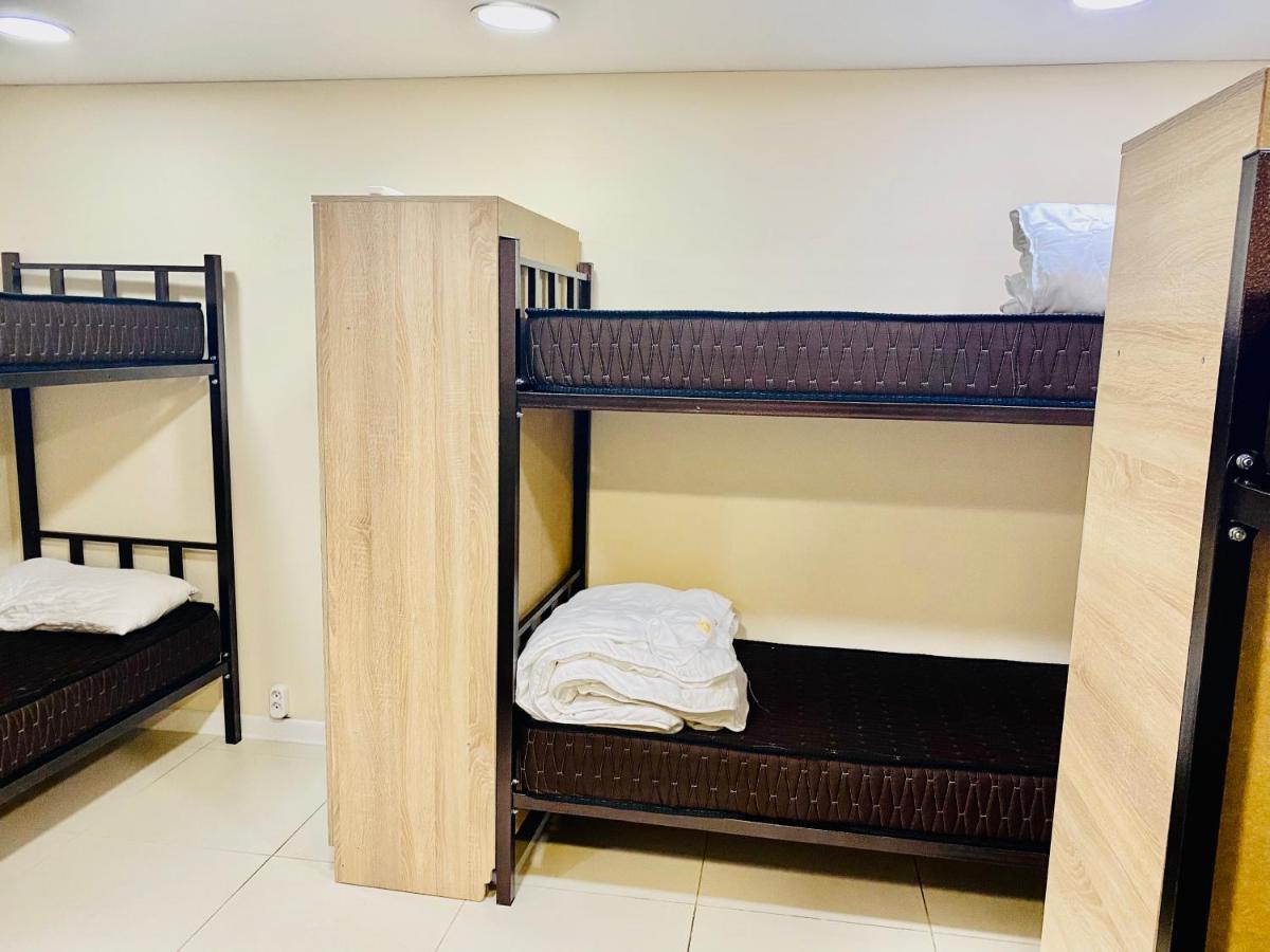 Like Home Hostel Na Shevchenko, 162Б อัลมาตี ภายนอก รูปภาพ