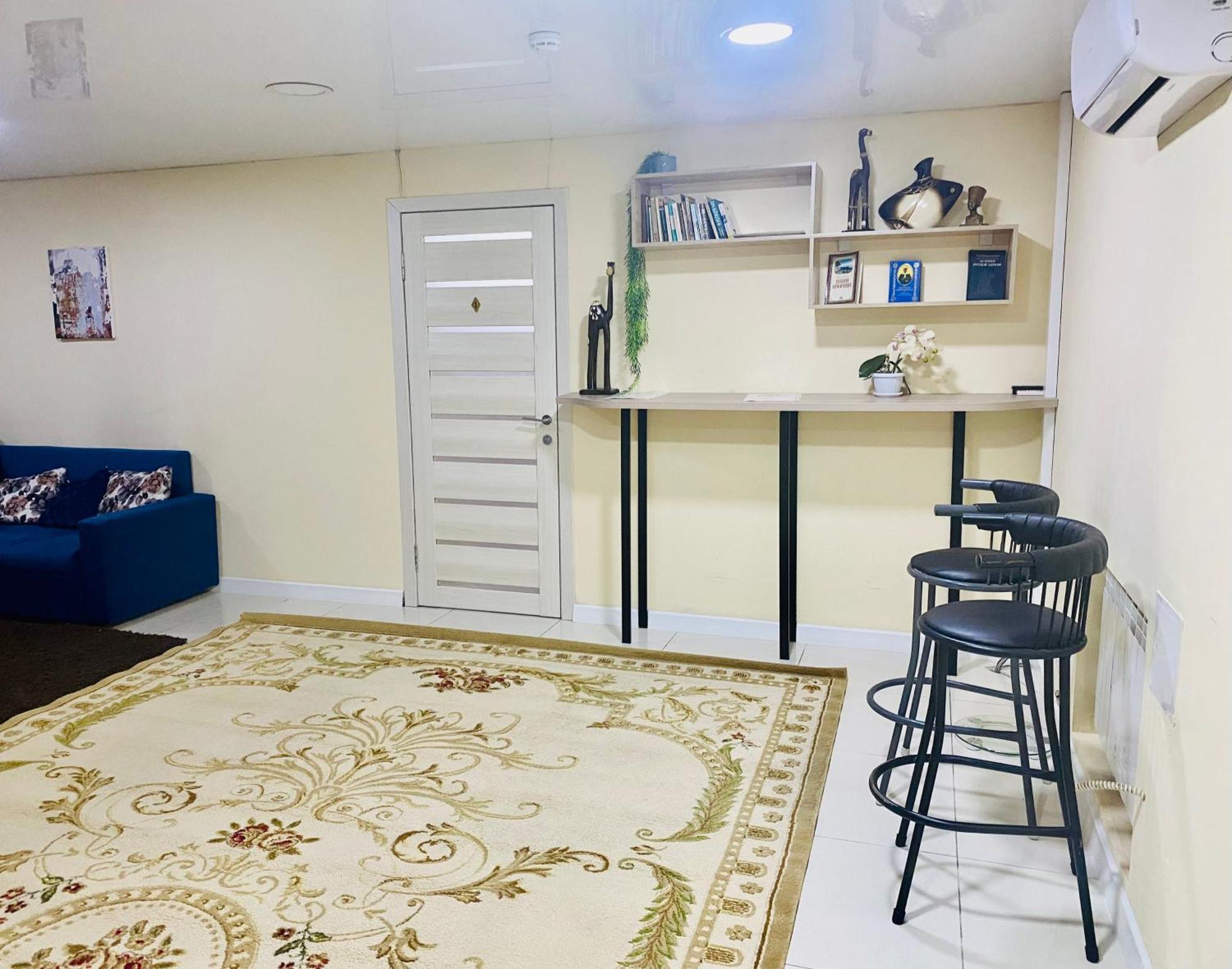 Like Home Hostel Na Shevchenko, 162Б อัลมาตี ภายนอก รูปภาพ